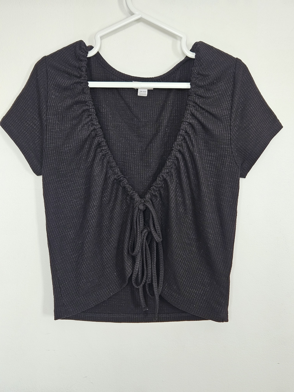 Garage Black Ribbed Tie Front Crop Top Short Sleeve Cinched Size XS🔥